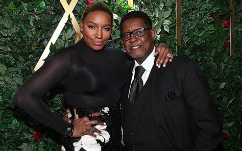 nene leakes divorce|RHOA: NeNe Leakes Says Shes Considering Divorcing Gregg。